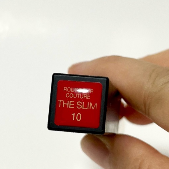 YSL ROUGE PUR COUTURE THE SLIM MATTE LIPSTICK - Corail Antinomique 10 - Picture 4 of 6